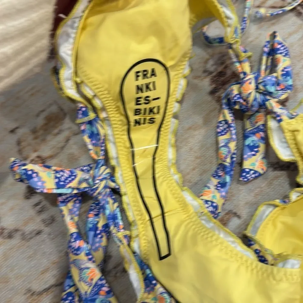 NWT Frankies Bikinis Set